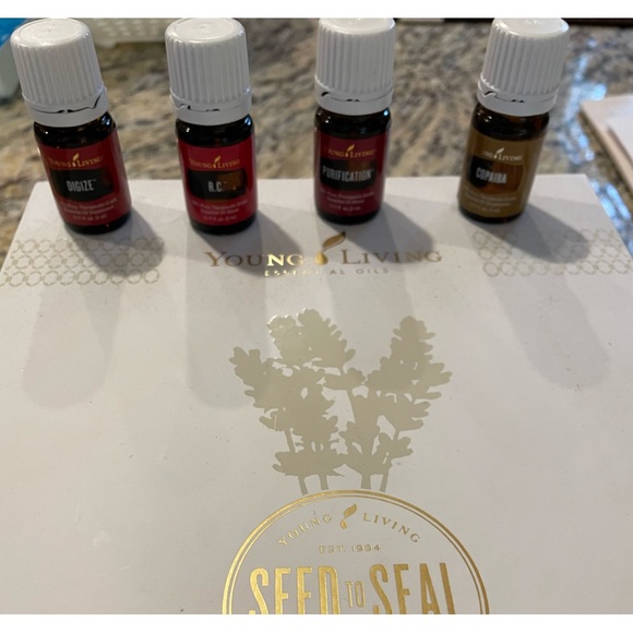 Young Living Other Young Living Set Of Essential Oils Rc Digize